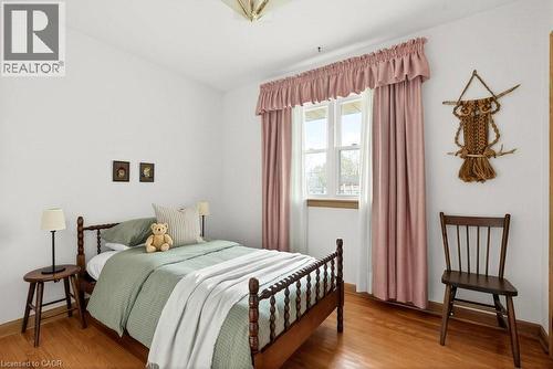 189 Hoover Crescent, Hamilton, ON - Indoor Photo Showing Bedroom