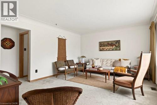 189 Hoover Crescent, Hamilton, ON - Indoor Photo Showing Living Room