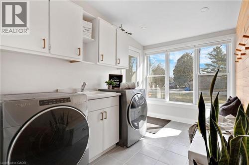 28 Macpherson Crescent, Flamborough, ON - Indoor Photo Showing Laundry Room