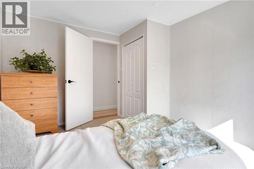 28 Macpherson Crescent, Flamborough, ON - Indoor Photo Showing Bedroom