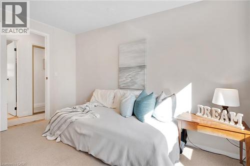 28 Macpherson Crescent, Flamborough, ON - Indoor Photo Showing Bedroom