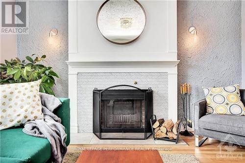 48 Hawthorne Avenue, Ottawa, ON - Indoor With Fireplace