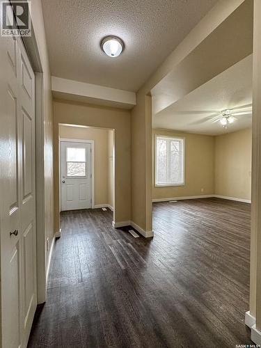 614 7Th Avenue Ne, Swift Current, SK - Indoor Photo Showing Other Room
