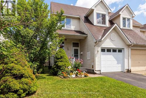 1893 HENNESSY CRESCENT  Ottawa, ON K4A 3X8