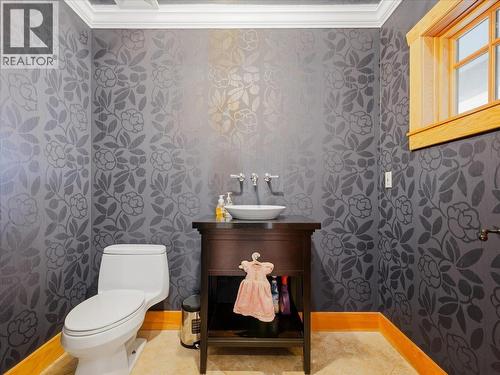 5812 Eagle Island, West Vancouver, BC - Indoor Photo Showing Bathroom