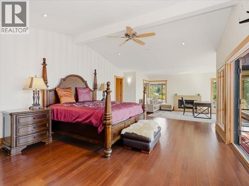 5812 Eagle Island, West Vancouver, BC - Indoor Photo Showing Bedroom