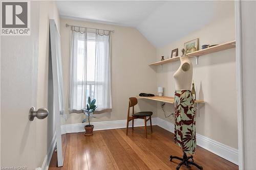 33 Oxford Street, Hamilton, ON - Indoor