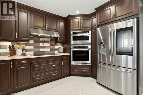 12 Aries Court, Hamilton, ON - Indoor Photo Showing Kitchen With Upgraded Kitchen