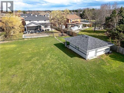 12 Aries Court, Hamilton, ON - Outdoor