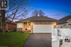 489 BRENTCLIFFE Drive  Waterloo, ON N2T 2R8