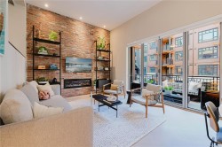 207-427 Lampson St Esquimalt, BC V9A 0K5