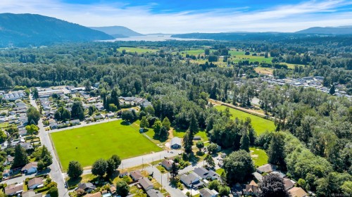 141 Castle Pl, Duncan, BC 