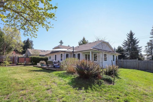 1622 Guthrie Rd, Comox, BC 