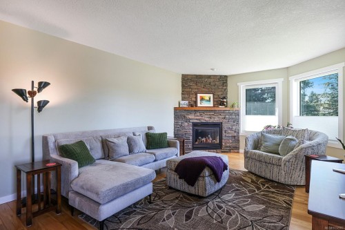 1622 Guthrie Rd, Comox, BC 