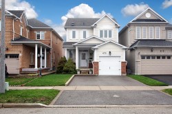 471 Woodsmere Crescent Pickering, ON L1V 7A5