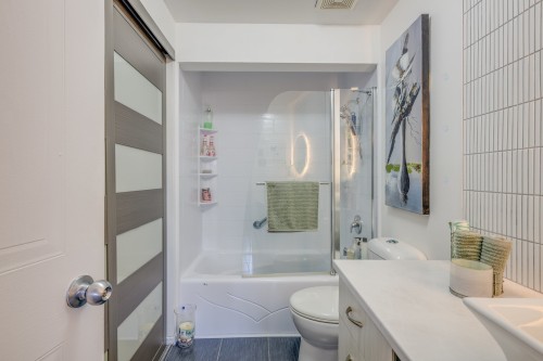 Salle de bains - 202-68 Rue Pierre-Laporte, Saint-Eustache, QC - Indoor Photo Showing Bathroom