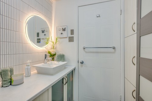 Salle de bains - 202-68 Rue Pierre-Laporte, Saint-Eustache, QC - Indoor Photo Showing Bathroom