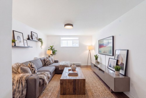 Salle familiale - 3998 Rue Mousseau, L'Assomption, QC - Indoor Photo Showing Living Room