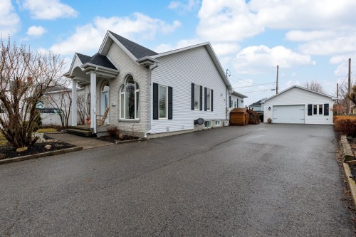 Front of Structure - 77 Rue Des Abeilles, Coteau-Du-Lac, QC - Outdoor