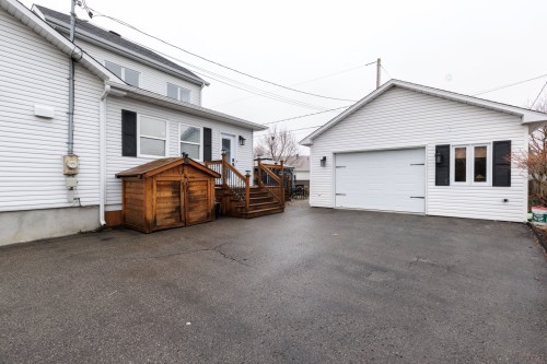 Courtyard - 77 Rue Des Abeilles, Coteau-Du-Lac, QC - Outdoor With Deck Patio Veranda With Exterior