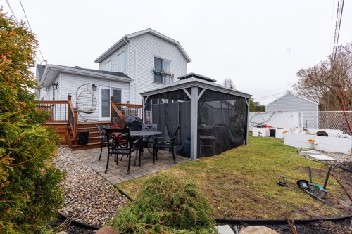 Den - 77 Rue Des Abeilles, Coteau-Du-Lac, QC - Indoor With Fireplace