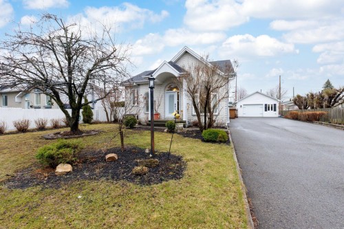 Front of Structure - 77 Rue Des Abeilles, Coteau-Du-Lac, QC - Outdoor With Facade