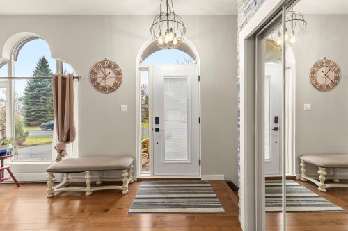 Mud Room - 77 Rue Des Abeilles, Coteau-Du-Lac, QC - Indoor Photo Showing Other Room