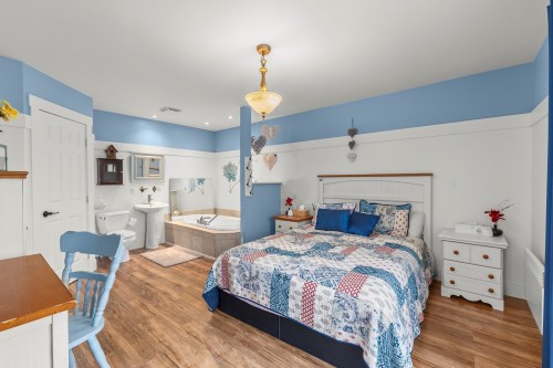 Master Bedroom - 77 Rue Des Abeilles, Coteau-Du-Lac, QC - Indoor Photo Showing Bedroom