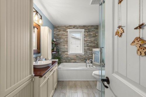 Bathroom - 77 Rue Des Abeilles, Coteau-Du-Lac, QC - Indoor Photo Showing Bathroom