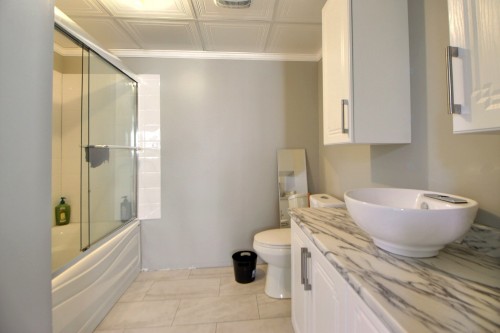 Bathroom - 522 4E Avenue E., Amos, QC - Indoor Photo Showing Bathroom