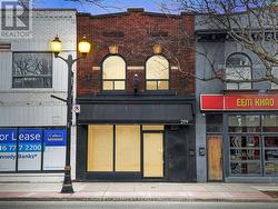 299 JAMES STREET N  Hamilton, ON L8R 2L4