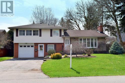 626 VANDERBURGH DRIVE  Burlington, ON L7T 3W6