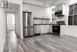6 - 209 JARVIS STREET Toronto, ON M5J 2C1