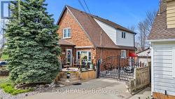 5367 KITCHENER STREET Niagara Falls (Clifton Hill), ON L2G 1B6