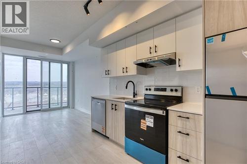 4878 Powers Common Unit# 704, Burlington, ON - Indoor Photo Showing Kitchen