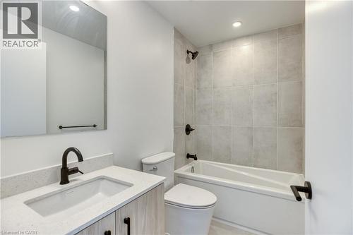 4878 Powers Common Unit# 704, Burlington, ON - Indoor Photo Showing Bathroom