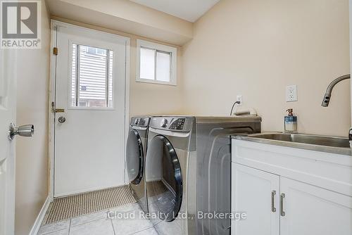 1114 Maple Gate Road, Pickering, ON - Indoor Photo Showing Laundry Room