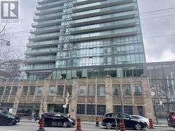 602 - 832 BAY STREET Toronto, ON M5S 1Z6