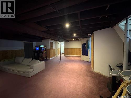 112 1St Avenue, Vibank, SK - Indoor
