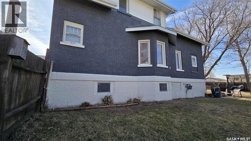 112 1St Avenue, Vibank, SK - Outdoor With Exterior