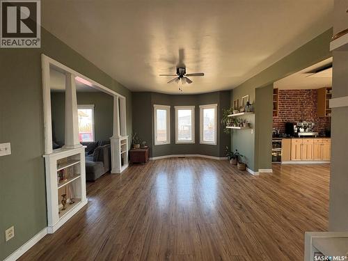 112 1St Avenue, Vibank, SK - Indoor Photo Showing Other Room