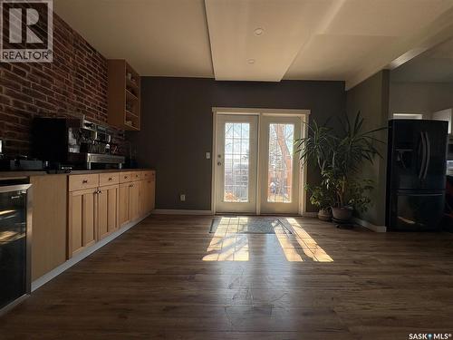 112 1St Avenue, Vibank, SK - Indoor