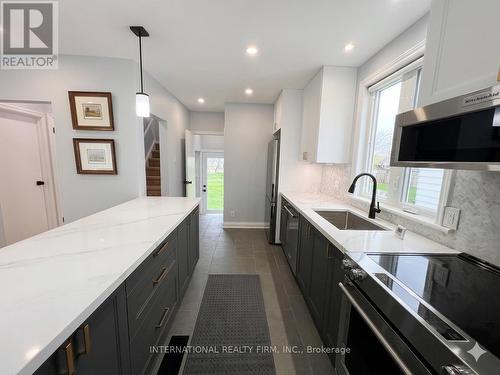 9 ADMIRAL ROAD  St. Catharines, ON L2P 1G4