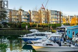 302 1502 ISLAND PARK WALK  Vancouver, BC V6H 3Z8