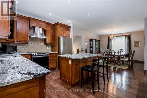 79 Forest Circle, Tiny, ON - Indoor Photo Showing Kitchen With Upgraded Kitchen