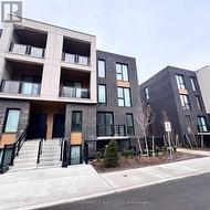4 - 176 CLONMORE DRIVE Toronto, ON M1N 1Y1
