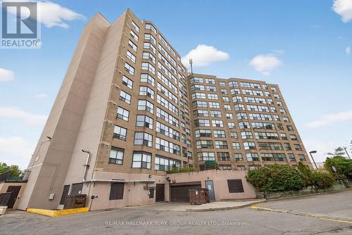 906 - 250 DAVIS DRIVE  Newmarket, ON L3Y 7T7