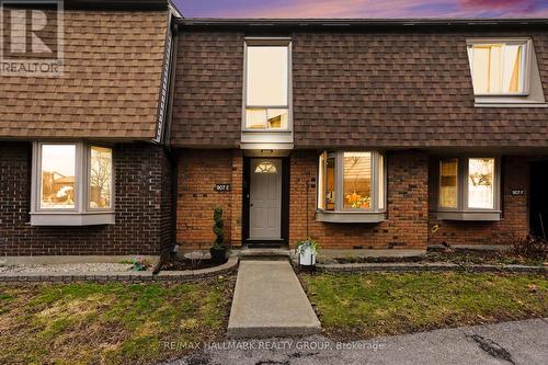 907E ELMSMERE ROAD  Ottawa, ON K1J 8G4