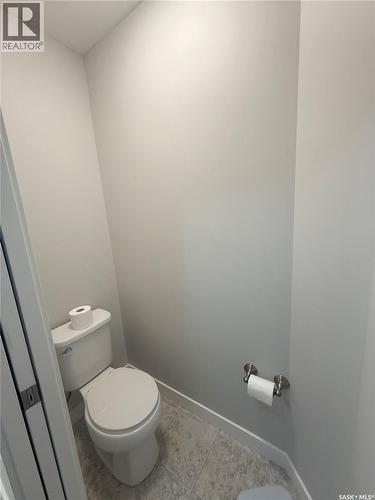 1061 Kolynchuk Crescent, Saskatoon, SK - Indoor Photo Showing Bathroom