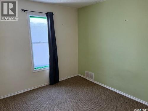 405 18Th Street W, Saskatoon, SK - Indoor Photo Showing Other Room